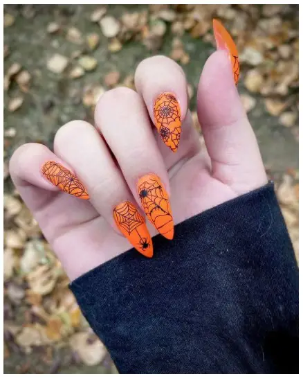 Halloween nail designs 2021, halloween nails 2021, scary halloween nails, cute halloween nails 